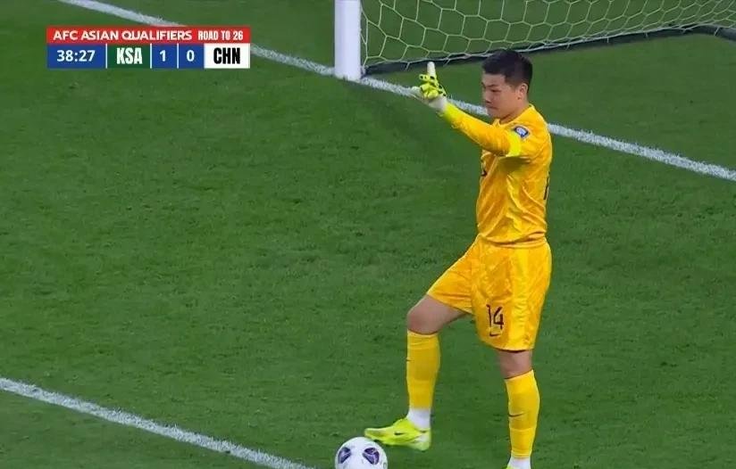 kaiyun官网注册登录转折点！新疆广汇造点机会；世预赛关键战攻防权衡；态度坚定；资深球员宣示担当的简单介绍